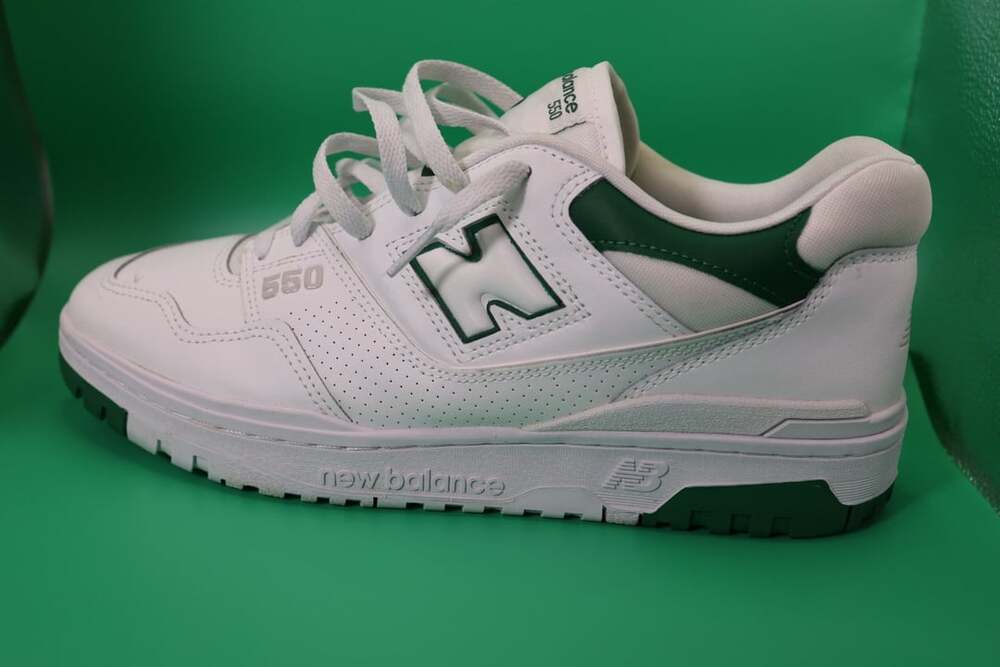 New Balance 550 White Classic Pine Green BB550SWB Men's Size 12
